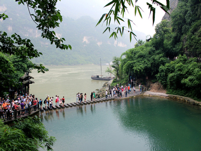 武漢到宜昌旅游直通車