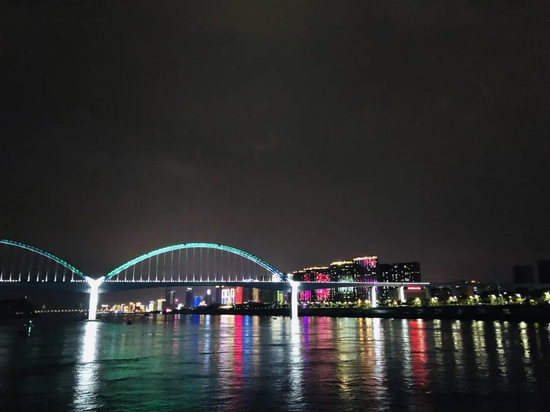 宜昌長江夜游游船中心