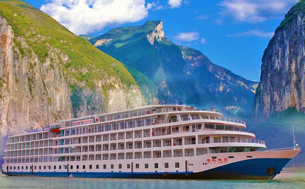 重慶星際水晶旅游船