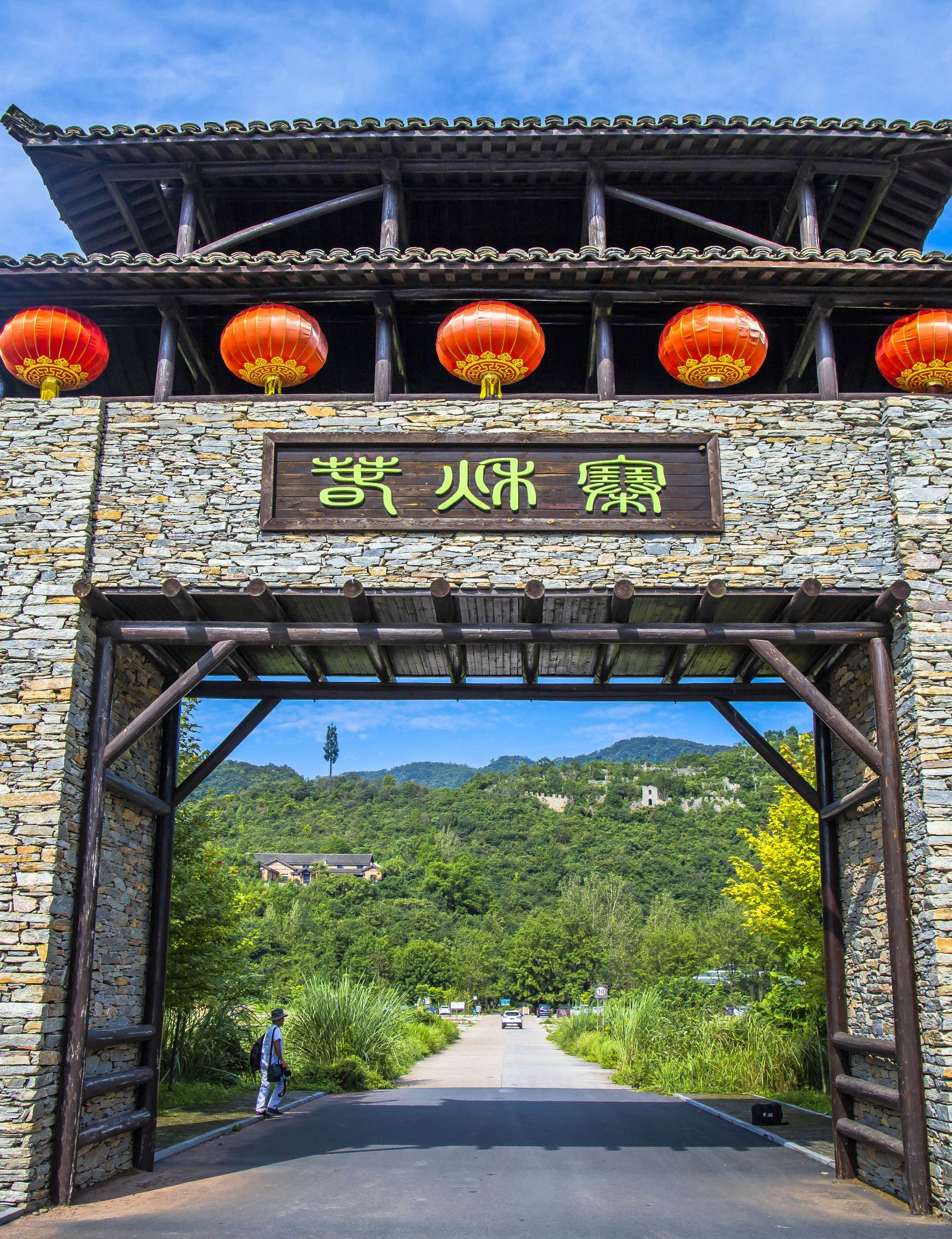 襄陽春秋寨旅游集散中心 襄陽春秋寨旅游集散中心